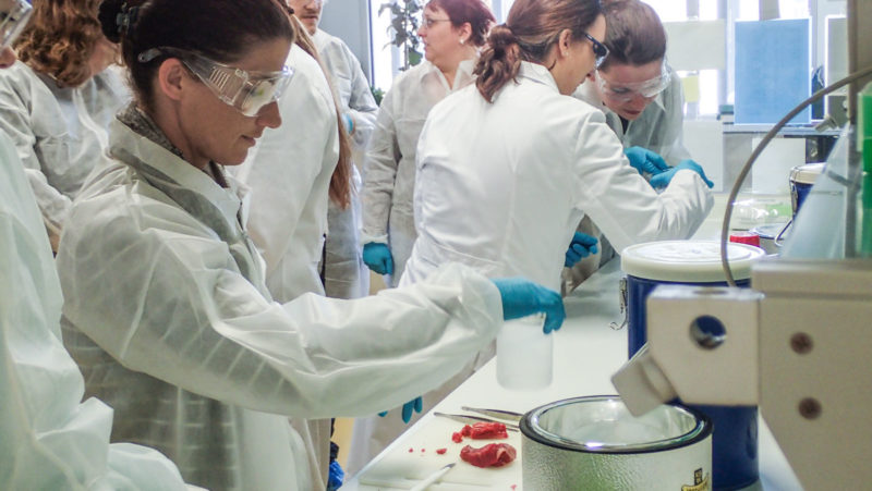 biobank-studenten-im-zwt-1